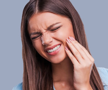 Problems that Can Result from Postponing Root Canal Therapy